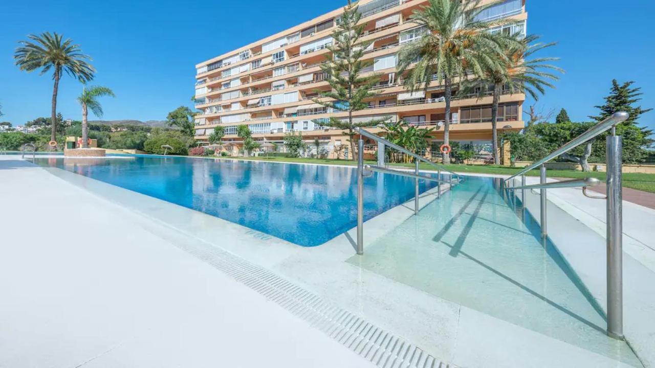 Apartamento La Torre 1337 Precioso, Moderno Y Con Piscina Torremolinos Luaran gambar